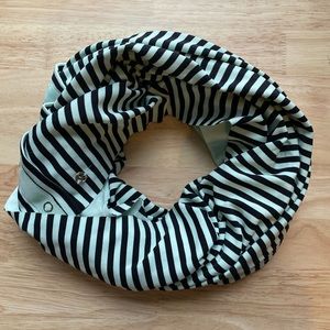Lululemon vinyasa scarf